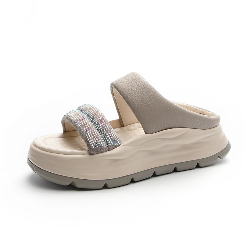 Thick-bottomed Outer Wear Heightening Women's Summer Breathable and Versatile Casual Slippers with Water Diamonds, One-word Cool Slippers