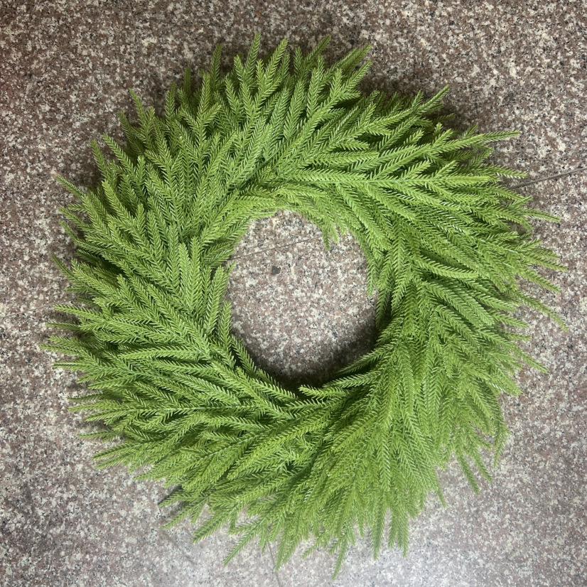 Nofox Rattan Pine Needle Christmas Wreath Decoration