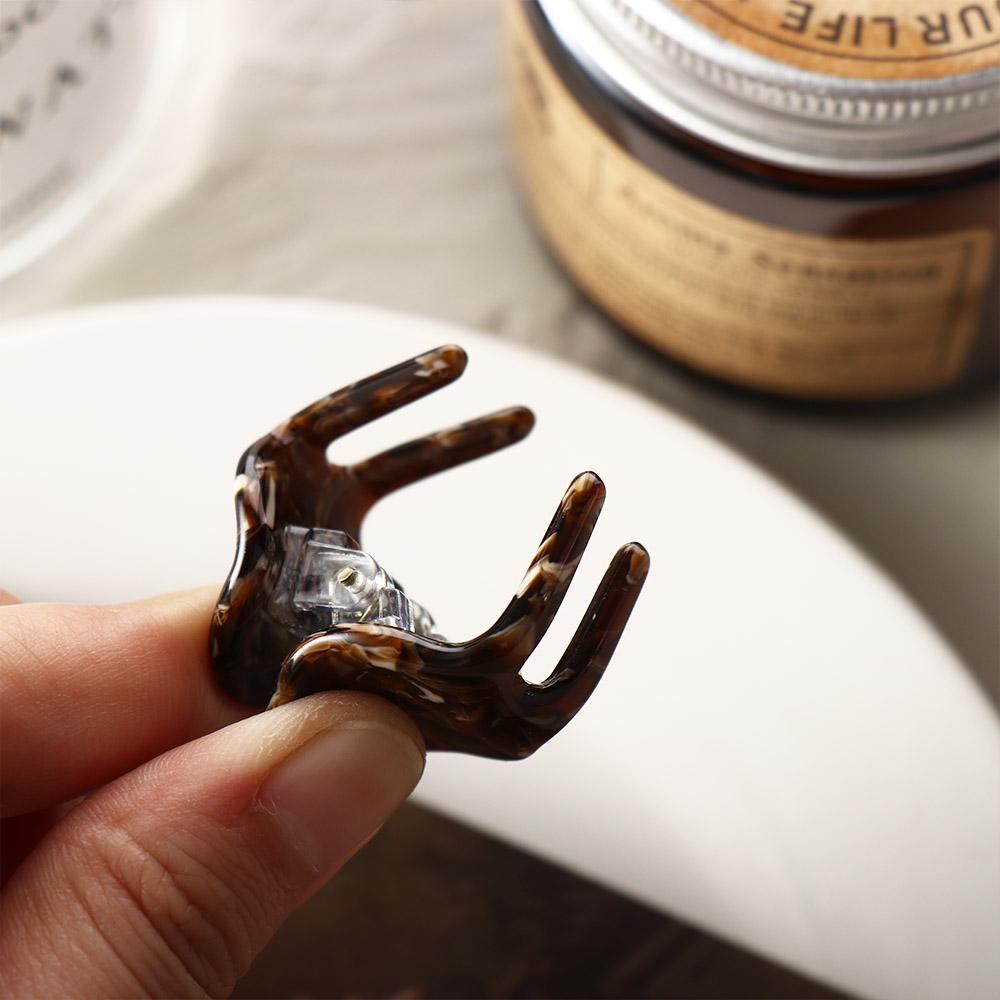 Clip Ponytail Holder Girls Hairpins Korean Hair Clips Acetate Hair Claw Letter Women Hairgrips