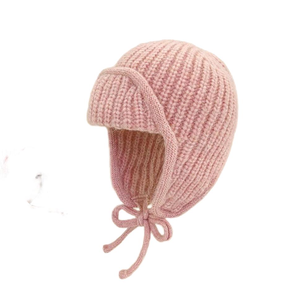 Women's Large Woolen Aviator Hat: Warm, Ear-Protecting, Loose Fit, Face-Slimming, Versatile Knitted Design for Autumn and Winter.