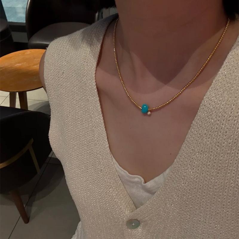 Classic ethnic style blue turquoise heart-shaped pendant round beads necklace light luxury banquet clavicle chain jewelry gift