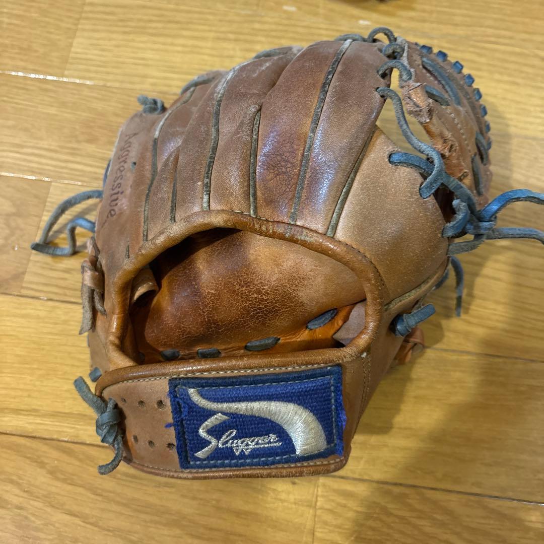 Used Kubota Slugger training gloves