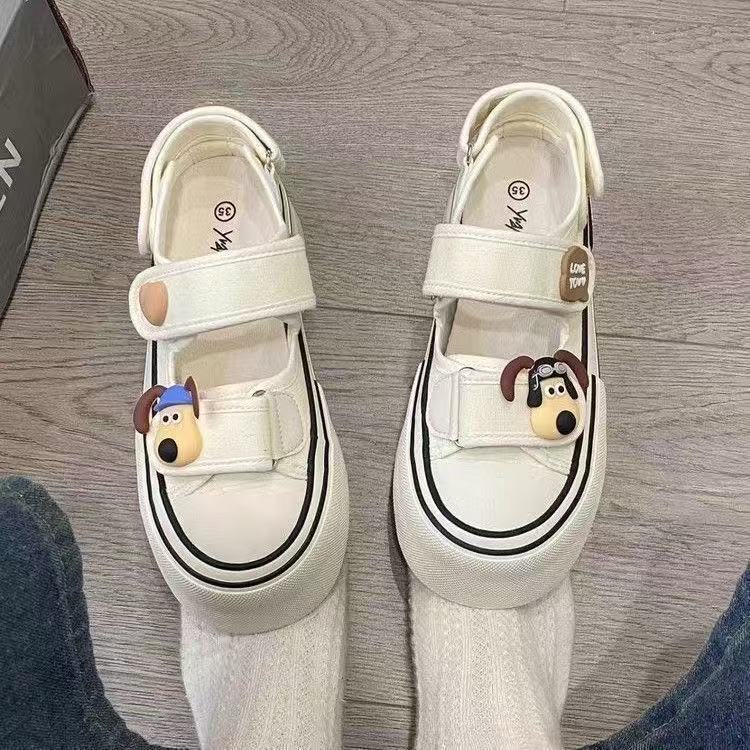 Cartoon shallow canvas shoes new autumn casual niche design sense