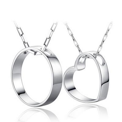 Collane da Coppia a Forma di Cuore più Vendute per Uomo e Donna Accessori di Alta Gamma di Lusso Leggero Moda Catena Clavicola
