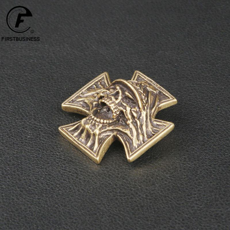 Vintage Brass Cross Skull Head Rivets Retro Shouting Skull Funky DIY Leather Belt Wallet Garment Buckles with Screw