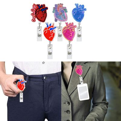 Set de 5 buc Clip Badge Inimă la Modă Rola Badge Retractabilă Clipuri Badge Durabile pentru Card de Nume Suport cu Buton de Tragere Ușoară