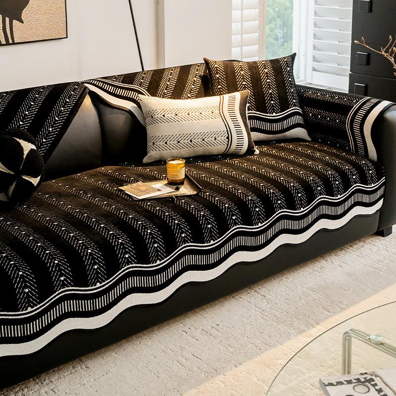 

Sofa Cushion Special-Shaped Four-Season Universal Light Luxury Straight Row Non-Slip And Dirt-Resistant High-End Seat Cushion Cushion One Piece 70*70cm