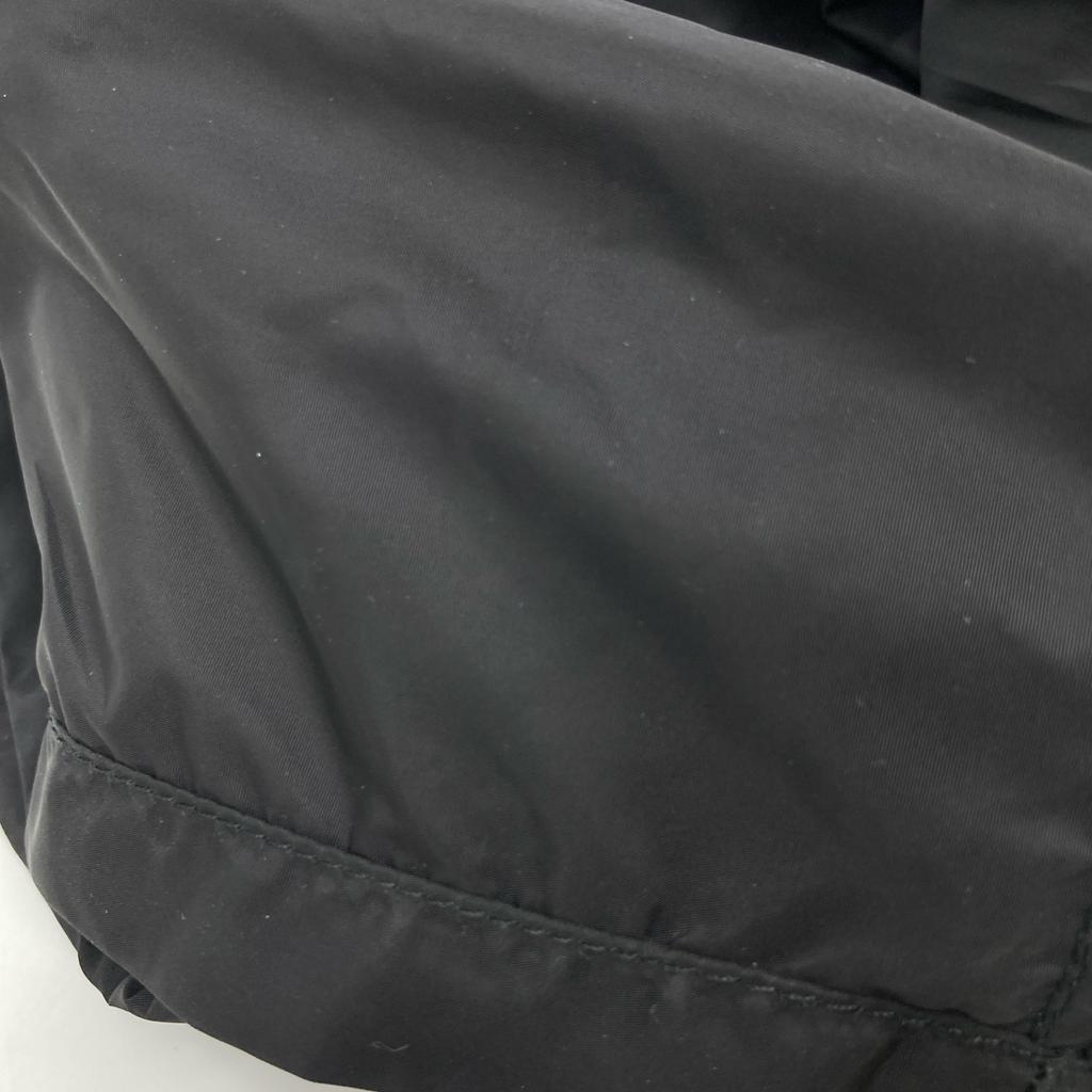 Prada Black 23 Year UB333 S231 13Z3 Nylon Shorts Bottoms 46 blackUsed