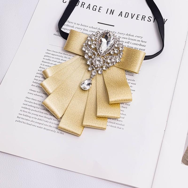 British Gentleman Dress Flower With Alloy Accessories For Wedding Party Or Formal Event