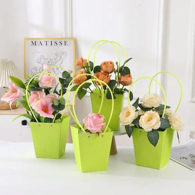 Bouquet Gift Box Florist Supplies for Wedding Christmas Waterproof Flower Gift Bags Handled Tote Bag Kraft Paper Boxes 10pcs