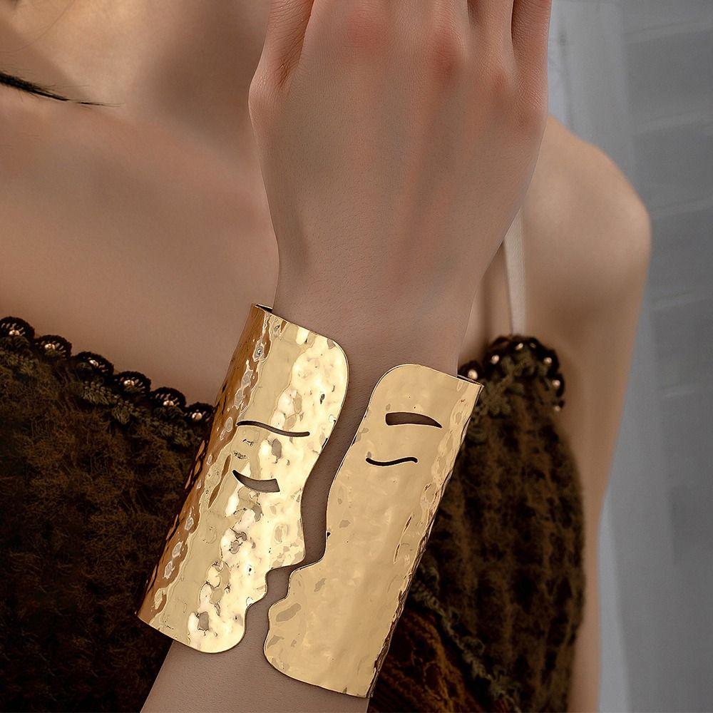 Europe American Style Cuff Bangles Metal Exaggerated Bracelet  Decoration