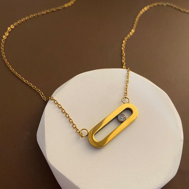 2025 Women's Titanium Steel Necklace: Light Luxury, Clavicle Chain, Non-Fading High-End Accessory
