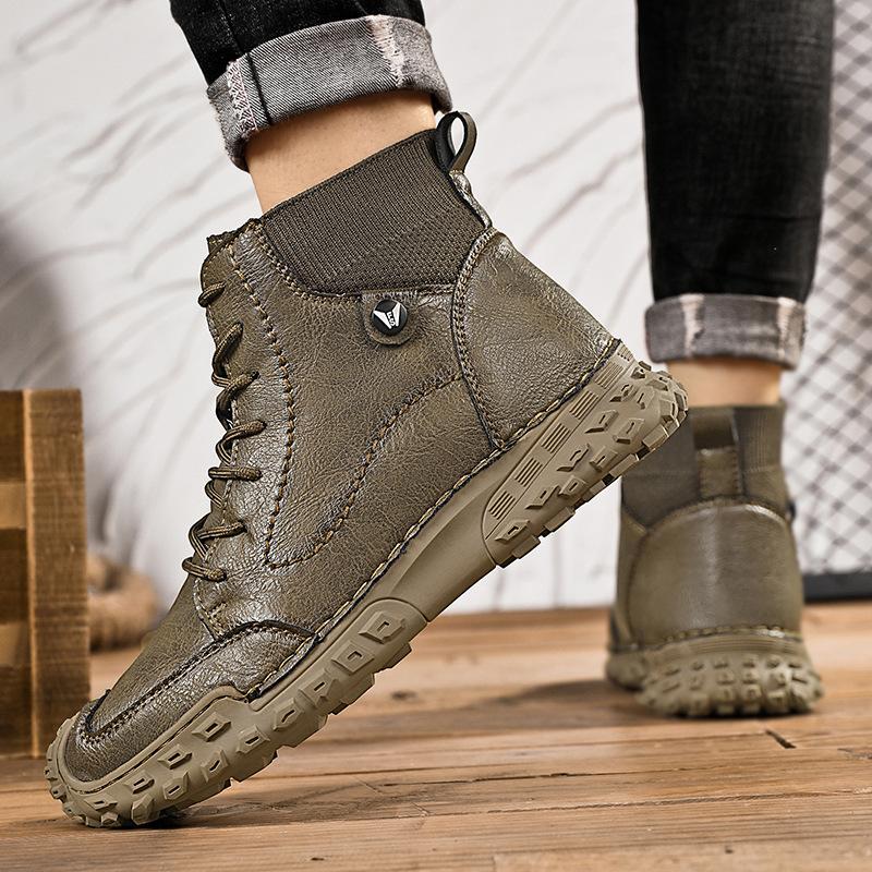 Foreign trade new trend Korean version of high-top men's shoes large size autumn and winter middle-top men's boots size 46 casual shoes 2025