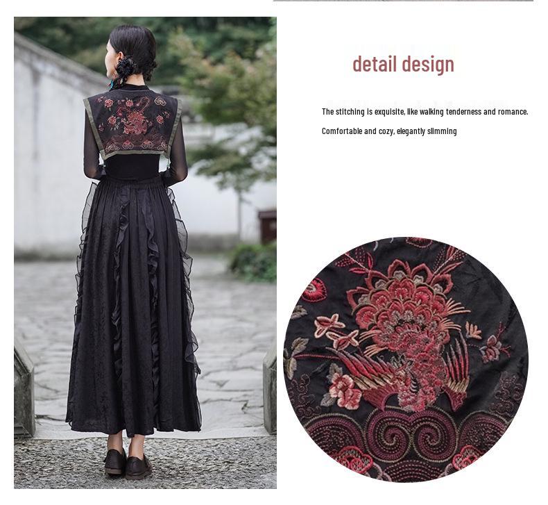 Versatile Ethnic Women's Short Cloak - Retro Embroidered Yunjian Style