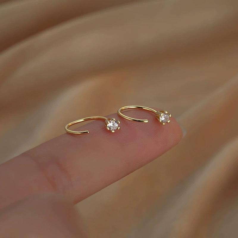 

Сережки-гвоздики з стерлінгового срібла S925 Жінки для сну Немає потреби знімати Сережки для догляду за вухами Повсякденні сережки Joker з діамантами для приміських поїздок 925