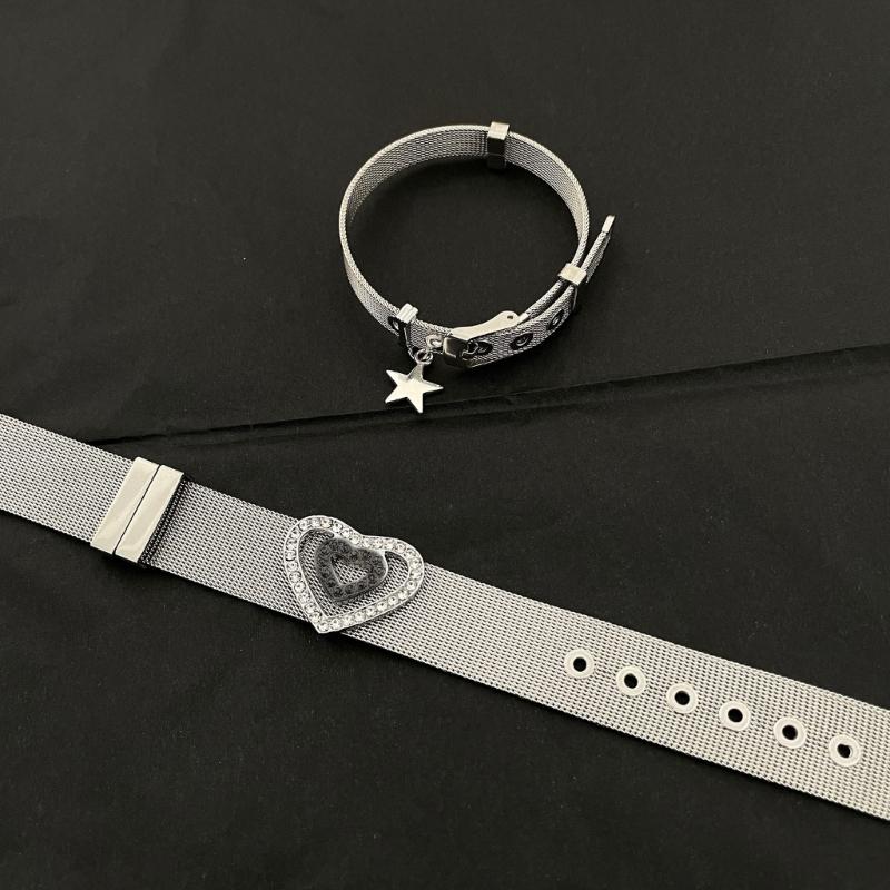 South Korea Niche Ins Love Rhinestone Strap Style Design Bracelet Silver Futuristic Cold Temperament Hand Jewelry