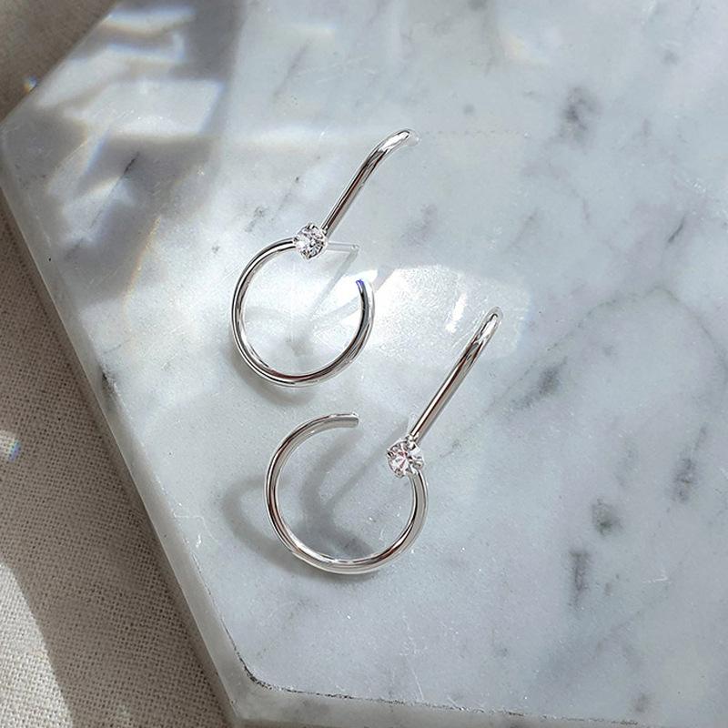 Sweet Little Fairy Earrings Fashionable Versatile Creative Design Sense Geometric Circle C-Shaped Flash Diamond Stud Earrings Wind