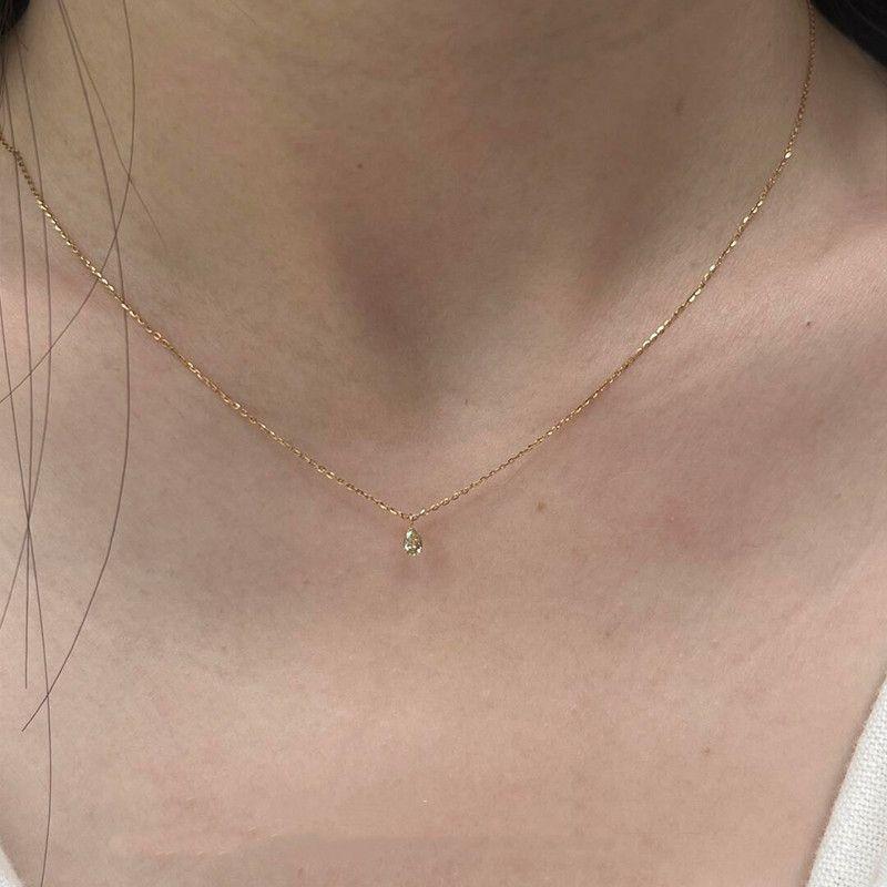 European & American Style Ultra-Fine Clavicle Necklace with Simple Bubble Round Ring & Rhinestone Design