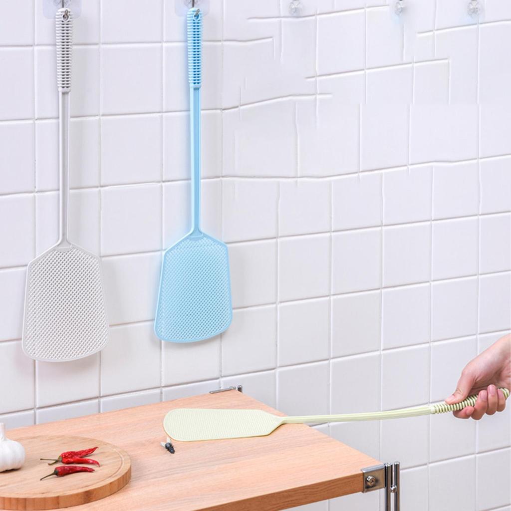Plastic Manual Fly Swatter Long Hand Fly Swatter Mosquito Pests Control Insect Killer Home Kitchen Accessories Random Color