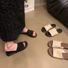 Französische Retro-Casual-Ein-Wort-Slipper mit flacher Sohle für Damen-Sommerbekleidung 2025 neu, cool für Strandurlaub am Meer