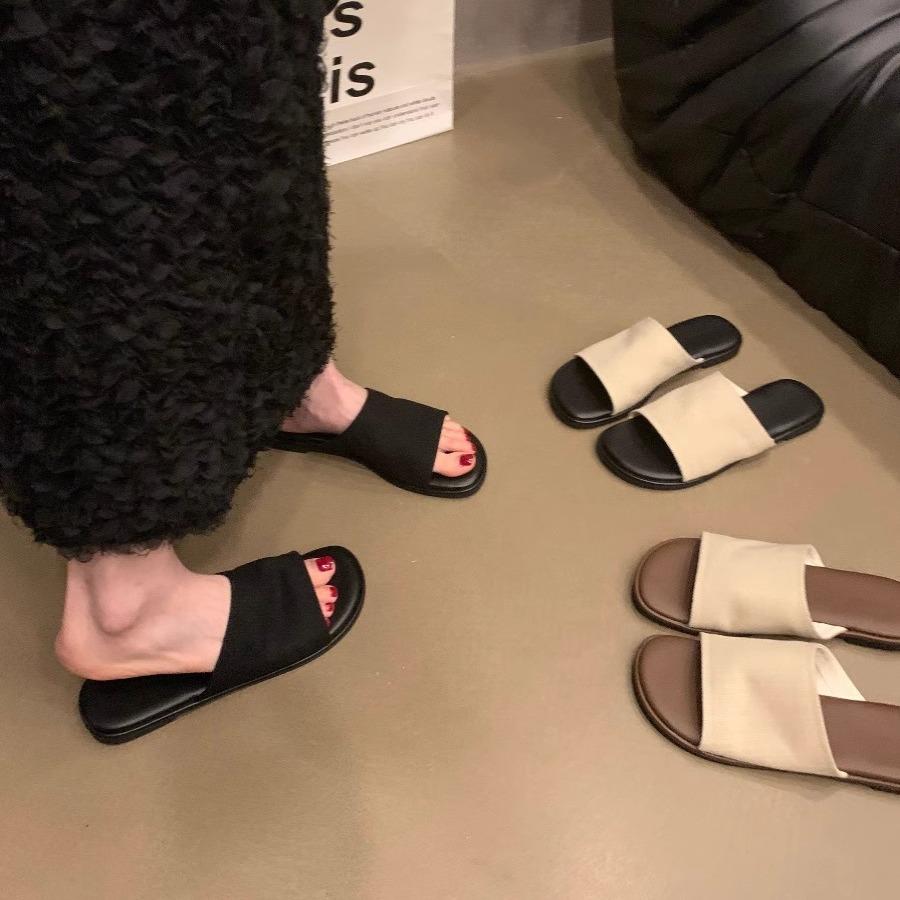 Französische Retro-Casual-Ein-Wort-Slipper mit flacher Sohle für Damen-Sommerbekleidung 2025 neu, cool für Strandurlaub am Meer