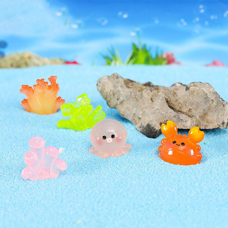 Mini Luminous Marine Animals Figurine Jellyfish Coral Octopus Shark Micro Landscape Ornament Fish Tank Aquarium Decoration
