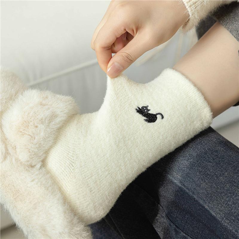 Women's Fluffy Fleece-Lined Mid-Calf Socks - Japanese-Style Cartoon Embroidery