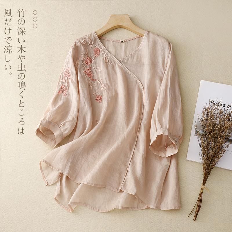 New Summer Style 700-quarter Sleeve Embroidered Shirt for Women's Literary Retro Loose Embroidered Cotton and Linen Top