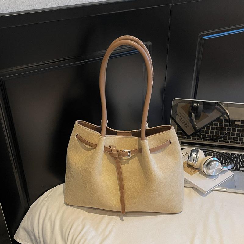 Retro Bag Women's Large Capacity 2025 New Autumn and Winter Versatile Shoulder Underarm Bag Casual Work Commuter Tote Bag