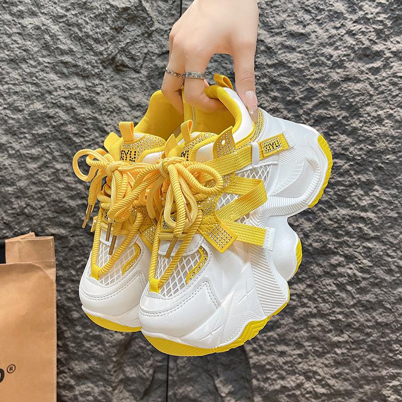 Small man wears platform dad shoes, women's 2025 new Korean version lace-up, fashionable and comfortable casual shoes, trendy sports shoes