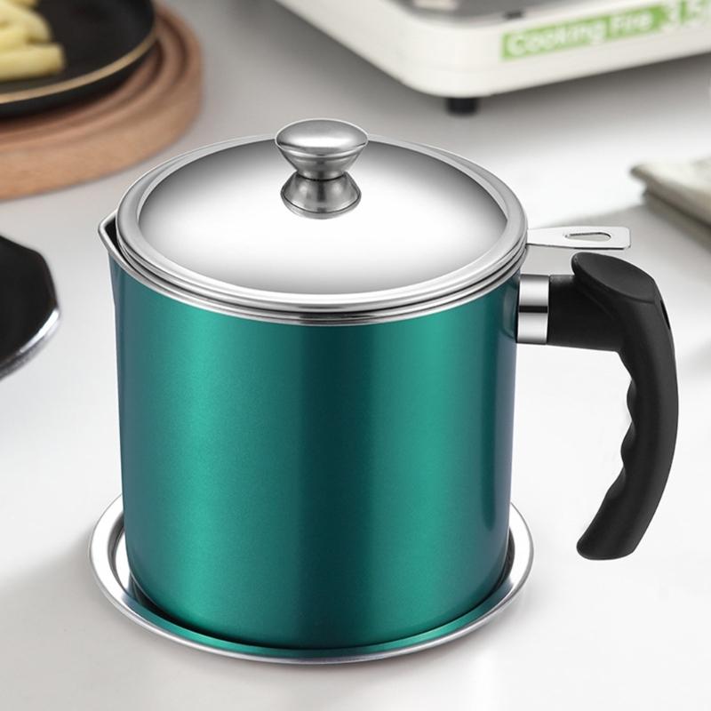 Practical Oversized Oil Storage Canister With Detachable Fine Filter Food Grade Materials and Visible Liquid Levels