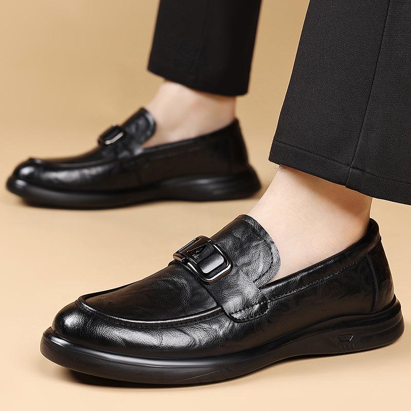 Casual Leather Shoes Men's 2025 New Trend Fashion Dress Business Leather Shoes British Style Soft Sole One Pedal Men's Shoes