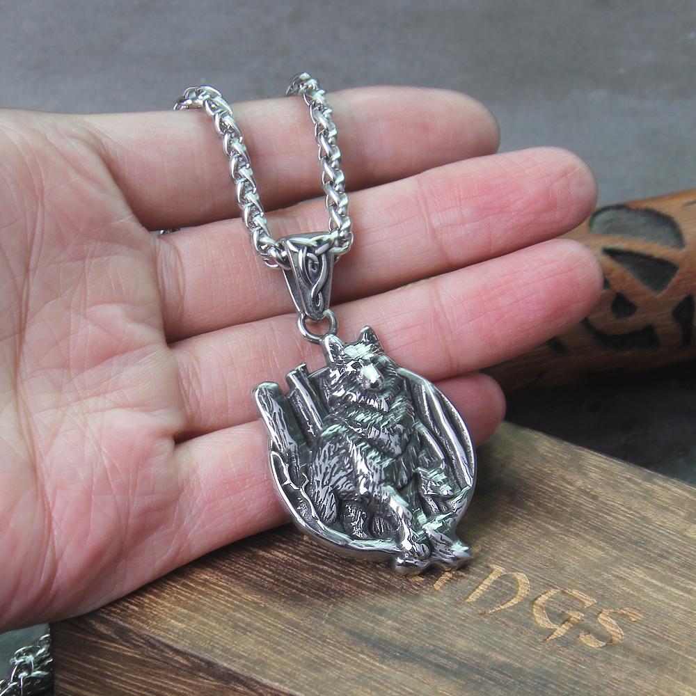 Never Fade Stainless Steel Nordic Viking Wolf Necklace with Wooden Gift Box Original Animal Jewelry