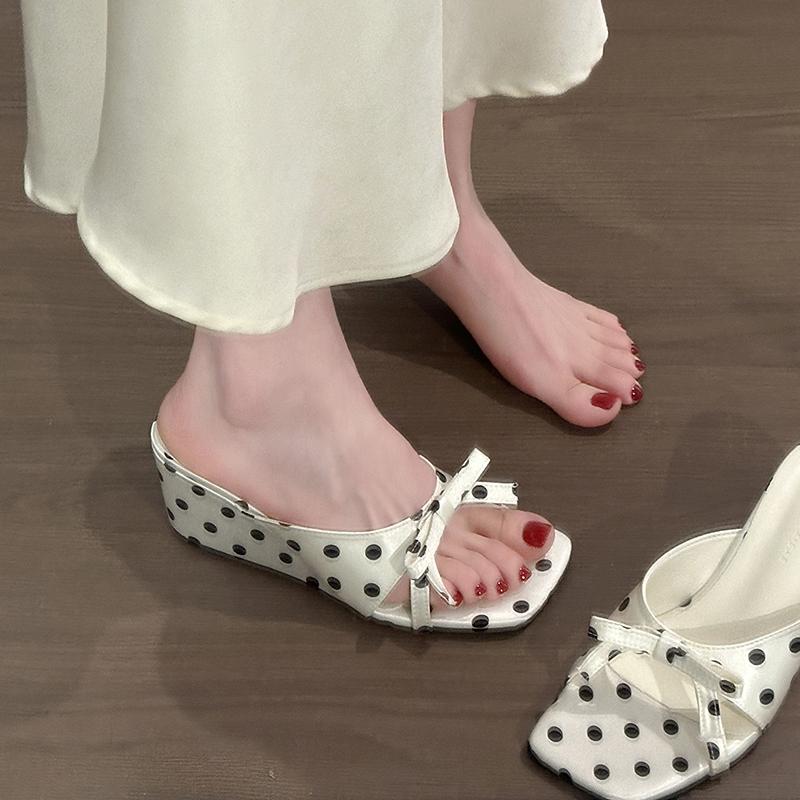 French Polka Dot Bow Slippers for Women's Outward Wear 2026 Summer New Square Toe Niche Wedge Half Slippers