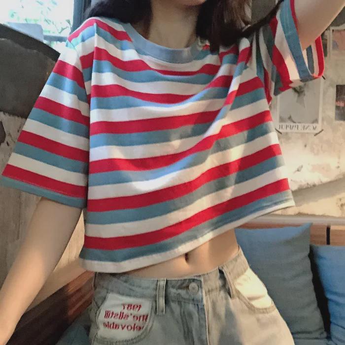 

Укороченный топ с короткими рукавами в радужную полоску 2022 года — Hyuna Style XL