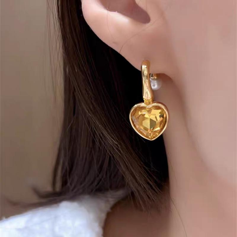 Retro Fashionable Inlaid Removable Yellow Diamond Love Stud Earrings Pearl Earrings Fashionable Simple Temperament Earrings Women