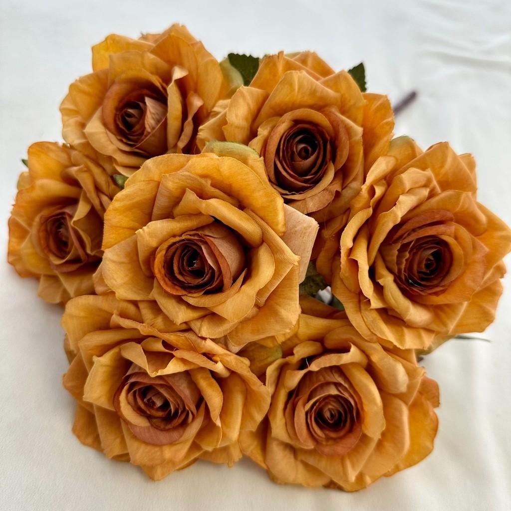 Realistic Rose Flower Decor Piece With Silk Material For Wedding Celebrations And Photography Props