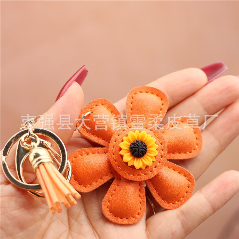 Internet Celebrity Sunflower Bag Pendant Leather Keychain Sunflower Mobile Phone Case Pendant Personalized Creative Small Gifts