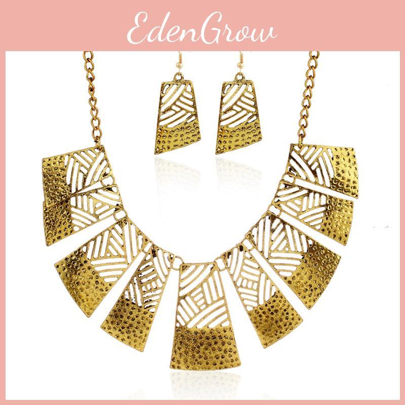 Antique Style Alloy Necklace With Openwork Design And Chain For Travel And Gift