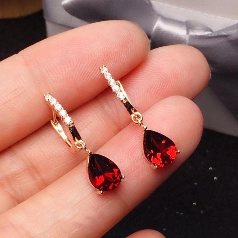 New In  Inlaid Wine Red Ruby Earrings For Women Exquisite And Simple Water Drop Eardrops Earings Fashion Party Jewelry