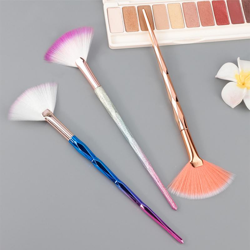 Large Flat Highlight Blush Fan-Shaped Makeup Brush Powder Loose Powder Face Brush Soft Cosy Even Color Tools