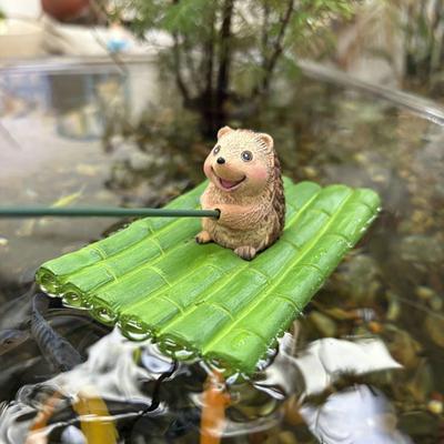 Aquarium Ornament Resin Hedgehog Bamboo Raft Shape Statue Fishing Decor Waterproof Garden Home Decoration