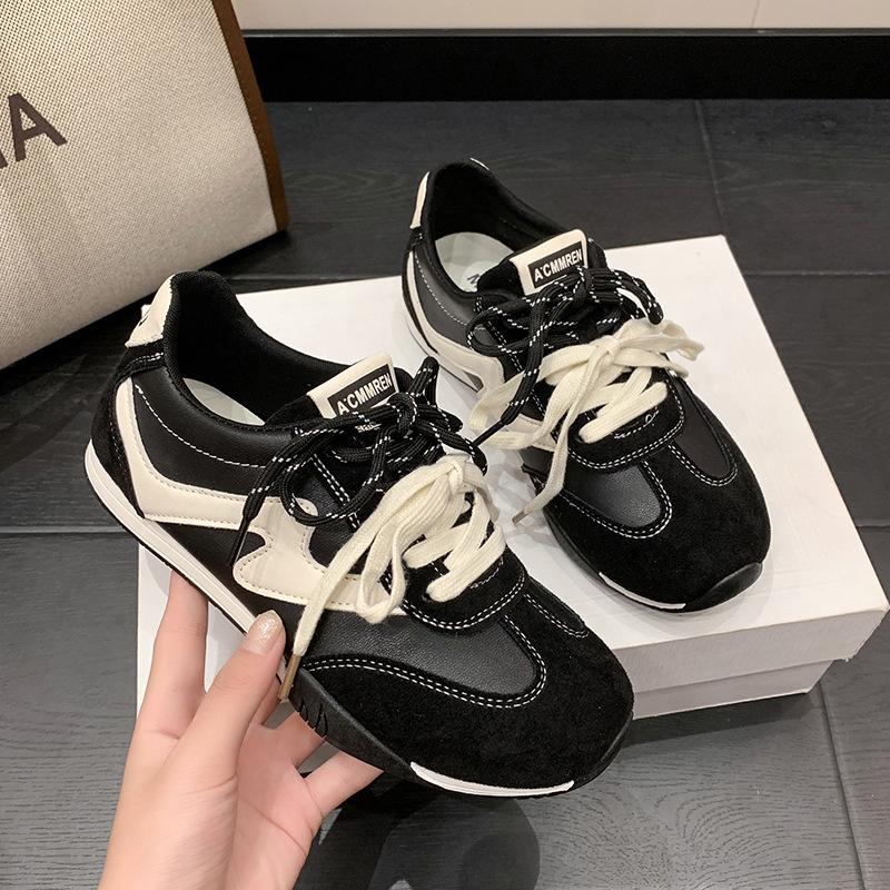 Retro German Training Shoes Women's 2025 Autumn New Flat-bottomed Super Fire Versatile Casual Sports Forrest Gump Shoes Lightweight White Shoes