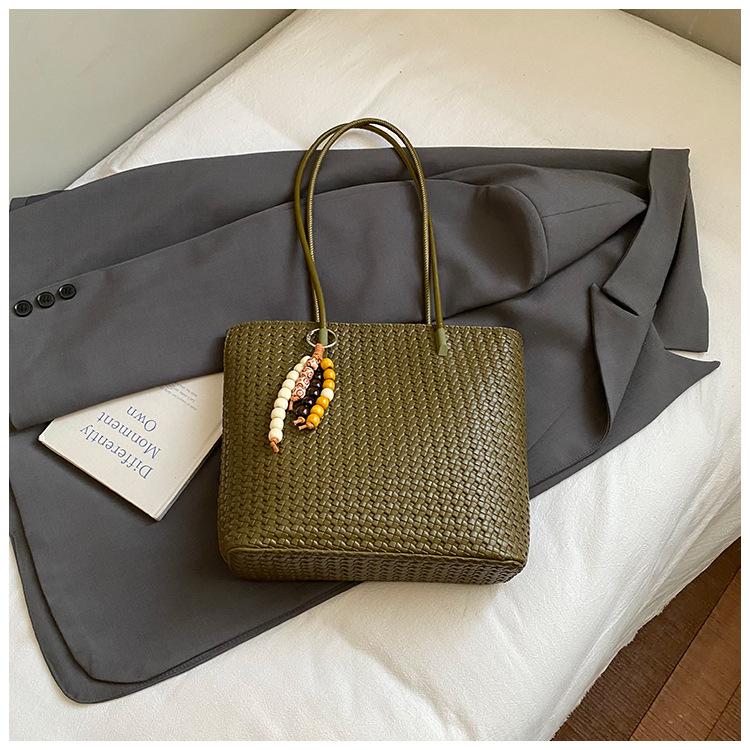 2025 fashion retro casual simple personality tote bag new niche design shoulder bag woven underarm bag