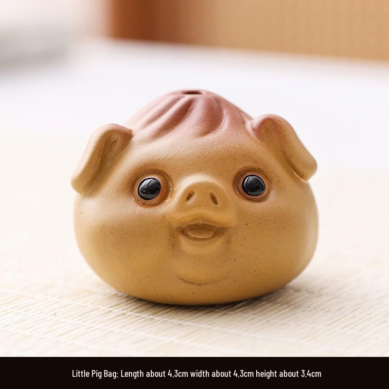 Zisha Zodiac Pig Tea Pet: Handmade Tea Tray Set with Cartoon Cute Fish Design