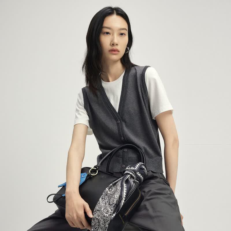 Women s Mock Two-Piece Short Sleeve Knit Top S