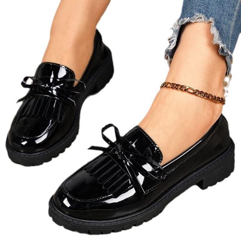 Spring and autumn new patent leather glossy bow medium heel retro fashion casual women's shoes