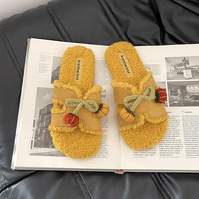 Niche milk huhu word fluffy shoes women autumn and winter cute cartoon small tomatoes versatile casual wind outside cotton slippers