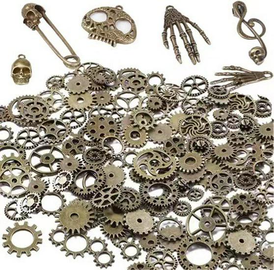 Steampunk Multicolor Gear Pendant: DIY Alloy & Resin Jewelry Accessory