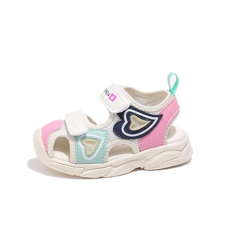 Girls Beach Shoes Fashion 2025 Summer Brand New Kids Sport Sandals with Double Hearts Classic Princess Sweet Casual Sandals Soft